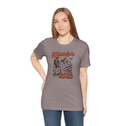 Mountain Mama Graphic Tee